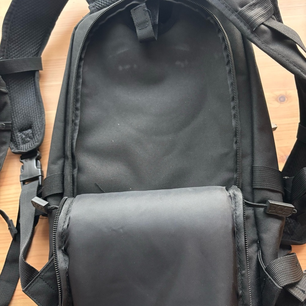 SOG hydration backpack - Picture 6 of 10